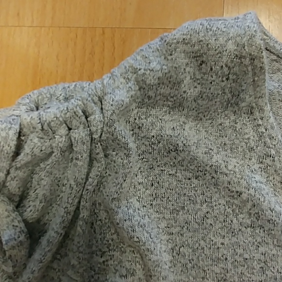 🍀Lucky Brand Cold Shoulder Top - Picture 8 of 8